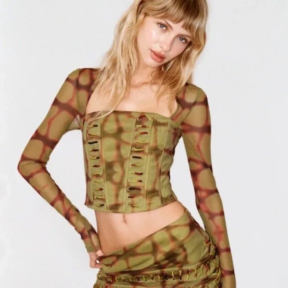 With Jean The Al Top in Green and Red Women's‎ Size XXS
